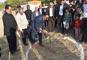کلنگ زنی مدرسه ۶ کلاسه روستای غلامعلی پروانه خرم آباد