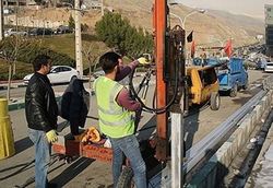 نصب گارد ریل در واحد علوم تحقیقات دانشگاه آزاد