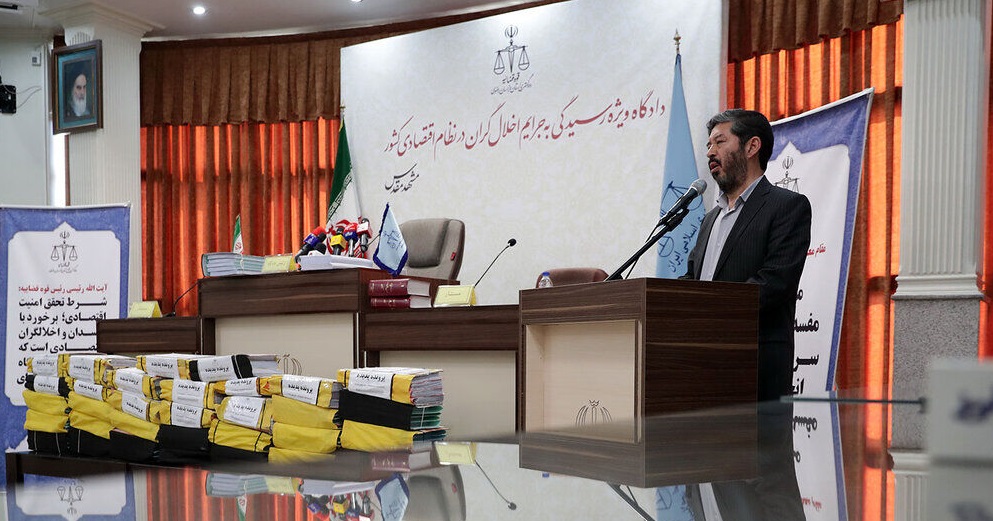 محکومان پرونده پدیده آزاد نمی‌شوند