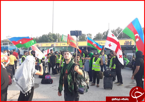 جدیدترین اخبار از وضعیت تردد زائران در مرزها؛ آغاز موج بازگشت زائران به کشور/ خودروها برای جابجایی زوار راهی عراق شدند + فیلم و تصاویر