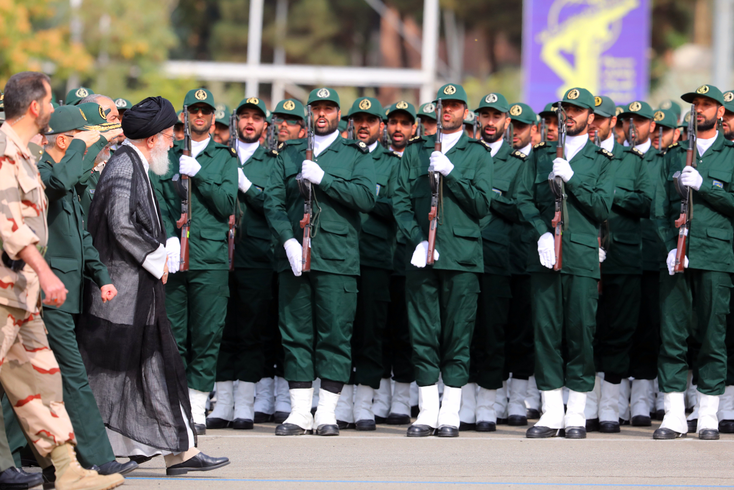 آمریکایی&zwnj;ها عزت سپاه را بیشتر کردند/ با تمسک به سیدالشهداء(ع) در مقابل آمریکا کوتاه نمی&zwnj;آییم/ راهیپمایی اربعین قدرت اسلام و یک رسانه بی&zwnj;همتا در دنیای پیچیده امروز است