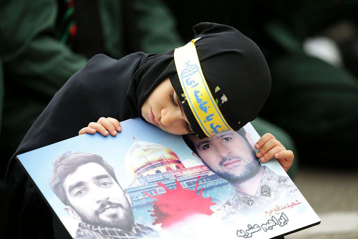 حضور فرزند شهید مدافع حرم در مراسم دانشگاه افسری امام حسین علیه&zwnj;السلام + تصویر
