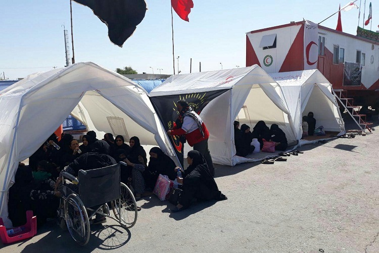 افزون بر ۳۸۰۰ زائر پاکستانی در میرجاوه اسکان داده شدند