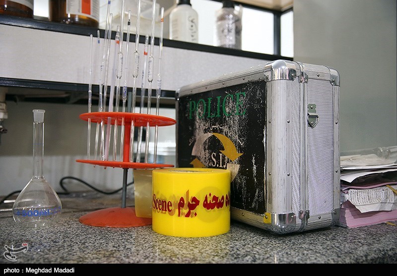 شناسایی هویت جسد سوخته با یک موبایل/ حضور ۱۰ ساعته تشخیص هویت آگاهی در برخی صحنههای جنایی + تصاویر شناسایی هویت جسد سوخته با یک موبایل/ حضور ۱۰ ساعته تشخیص هویت آگاهی در برخی صحنههای جنایی + تصاویر