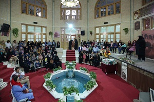 اُنس با شعر و ادب در مدرسه ادبیات