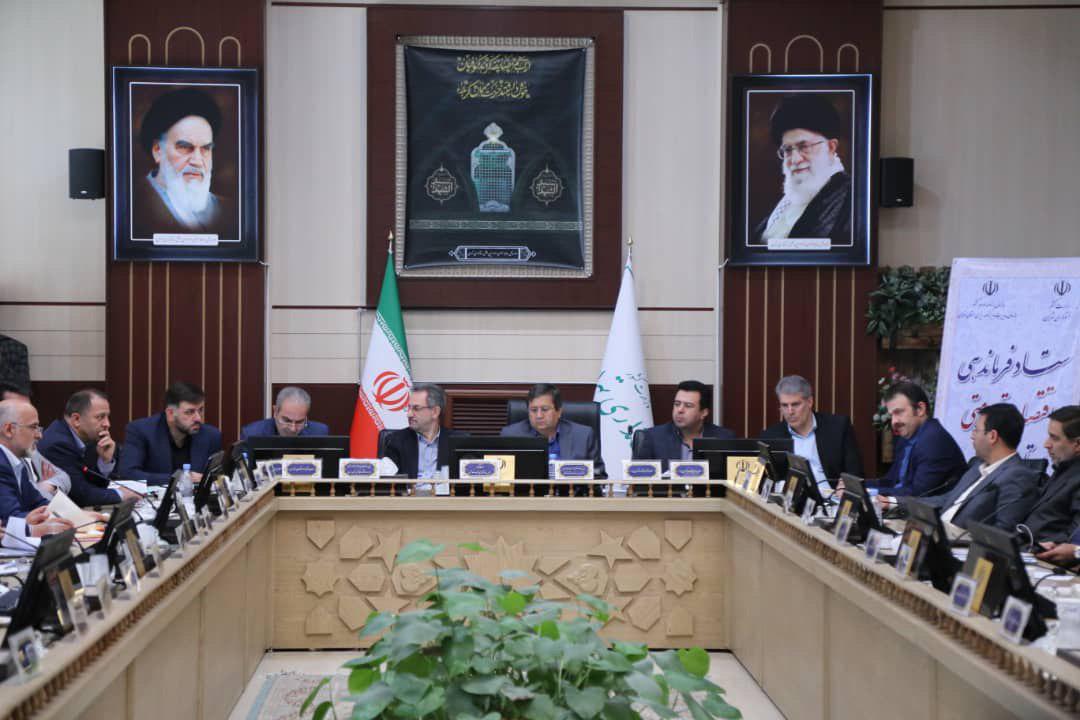 ایجاد ثبات در بازار ارز و اقتصاد کشور/ وضعیت معیشت مردم اولویت بان مرکزی است
