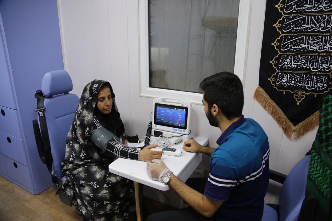 خدمتدهی بدون تفاوت قائل شدن بین بیماران در کاروان سلامت احسان خدمتدهی بدون تفاوت قائل شدن بین بیماران در کاروان سلامت احسان