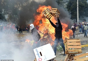 بحران در اکوادور هشت کشته و بیش از هزار و ۳۰۰ زخمی برجای گذاشت