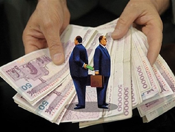 افشاگری یک نماینده مجلس از حقوق ۸۵ میلیونی در یکی از وزارتخانه&zwnj;ها