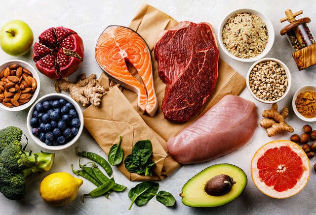 چهار گروه از افراد باید پروتئین بیشتری بخورند