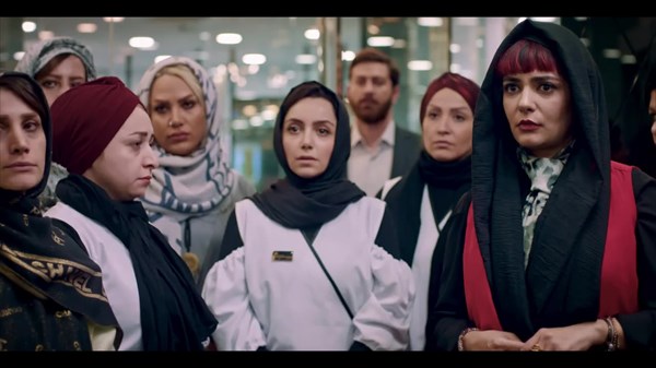 جذب مخاطب با نمایش «مانکن»ها ، آرایش غلیظ و روابط دختر-پسری/ در شبکه نمایش خانگی چه خبر است؟ جذب مخاطب با نمایش «مانکن»ها ، آرایش غلیظ و روابط دختر-پسری/ در شبکه نمایش خانگی چه خبر است؟