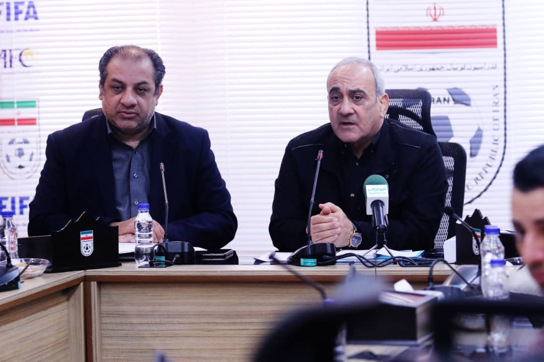مهدی: باید آرای نهایی مربوط به مجوز حرفه&zwnj;ای را تا هشت آبان به AFC اعلام کنیم/ تخلف باشگاه&zwnj;ها عهده خودشان است/ تیم&zwnj;ها ظرف ۵ روز فرصت اعتراض دارند