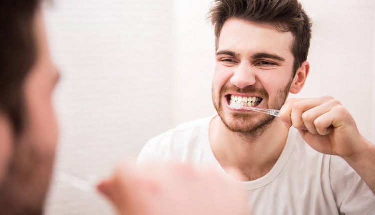 ساعت20/بهترین روش مسواک زدن به چه صورت است؟