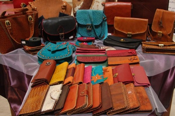 همایش سوگواری سالار شهیدان در شهرضا/ برپایی نمایشگاه صنایع دستی در کاشان + فیلم و تصاویر