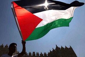 صهیونیست‌ها از همراهی مادر فلسطینی با کودک شیرخوارش در بیمارستان جلوگیری کردند