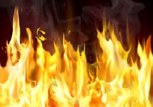 آتش سوزی در یک ساختمان ۶ طبقه در مهرگان / نجات جان ۴ نفر در حادثه آتش سوزی