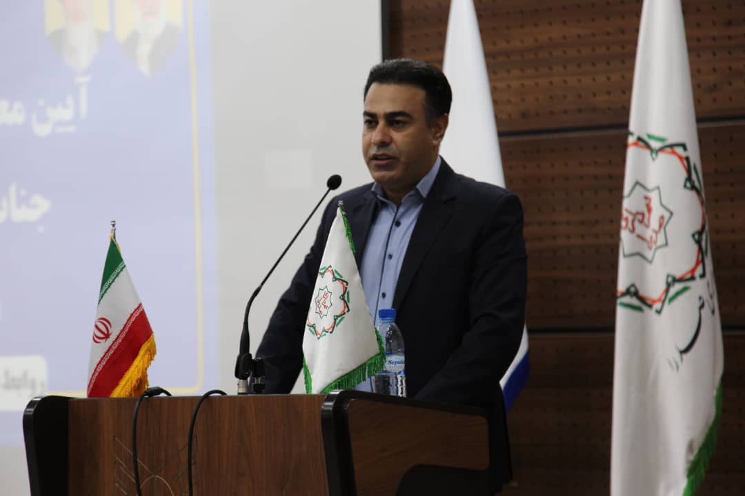آیا گذاشتن نام شهر، بر روی صدرا قابل قبول است؟ آیا گذاشتن نام شهر، بر روی صدرا قابل قبول است؟
