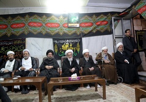 مراسم سوگواری حسینی با حضور مراجع تقلید برپا شد