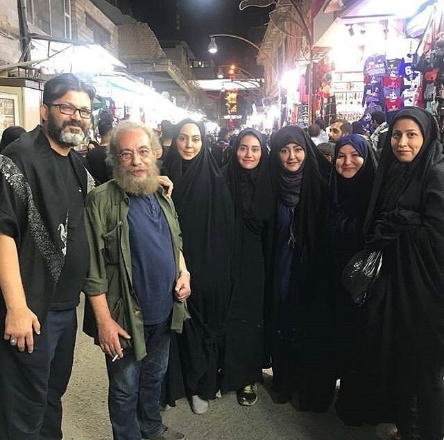 حضور شقایق فراهانی و جمعی از هنرمندان در کربلا+ عکس