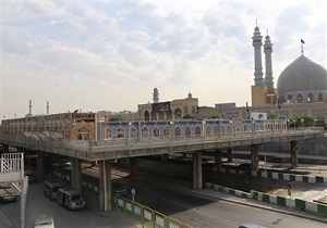 رئیس شورای شهر قم از ساخت‌وساز‌ها در صحن جوادالائمه انتقاد کرد/ فعالیت‌های عمرانی متوقف شود