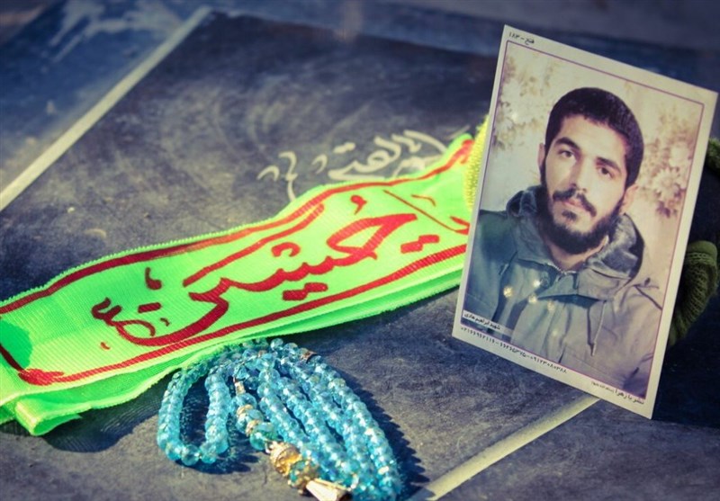 رزمنده&zwnj;ای که با اذان ۱۹ نفر را اسیر کرد!
