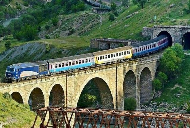 اگرچه شنیدن صدایش ۱۵ سال طول کشید، اما دراین ۷ ماه فعالیتش هم موجب استقبال مردم و هم ایجاد اشتغال شد