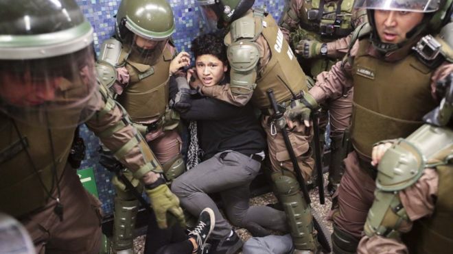 ادامه قانون منع آمد و شد در شیلی