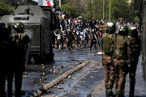رئیس&zwnj;جمهور شیلی: کشور ما درگیر جنگ است