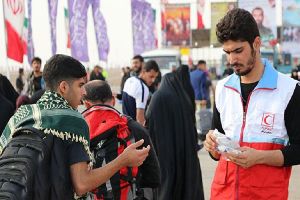 هلال احمر خراسان شمالی در خدمت زائران امام رئوف