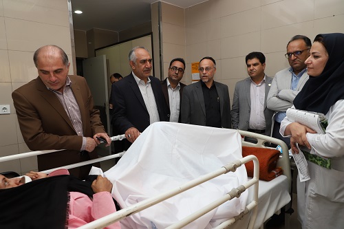 ارائه خدمات درمانی به مصدومان حادثه  اتوبوس کربلا در شیراز