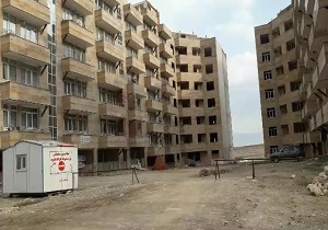 نیمه‌کاره ماندن مسکن مهر پس از ۱۲ سال در اردبیل + فیلم