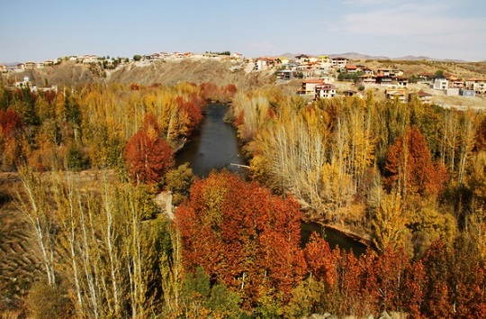چهارمحال و بختیاری سرزمینی در خمره رنگرزی پاییز