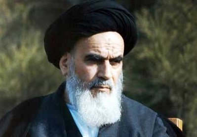 امام خمینی(ره): اگر طلاب و دانشجویان اصلاح شوند، جامعه اصلاح می شود