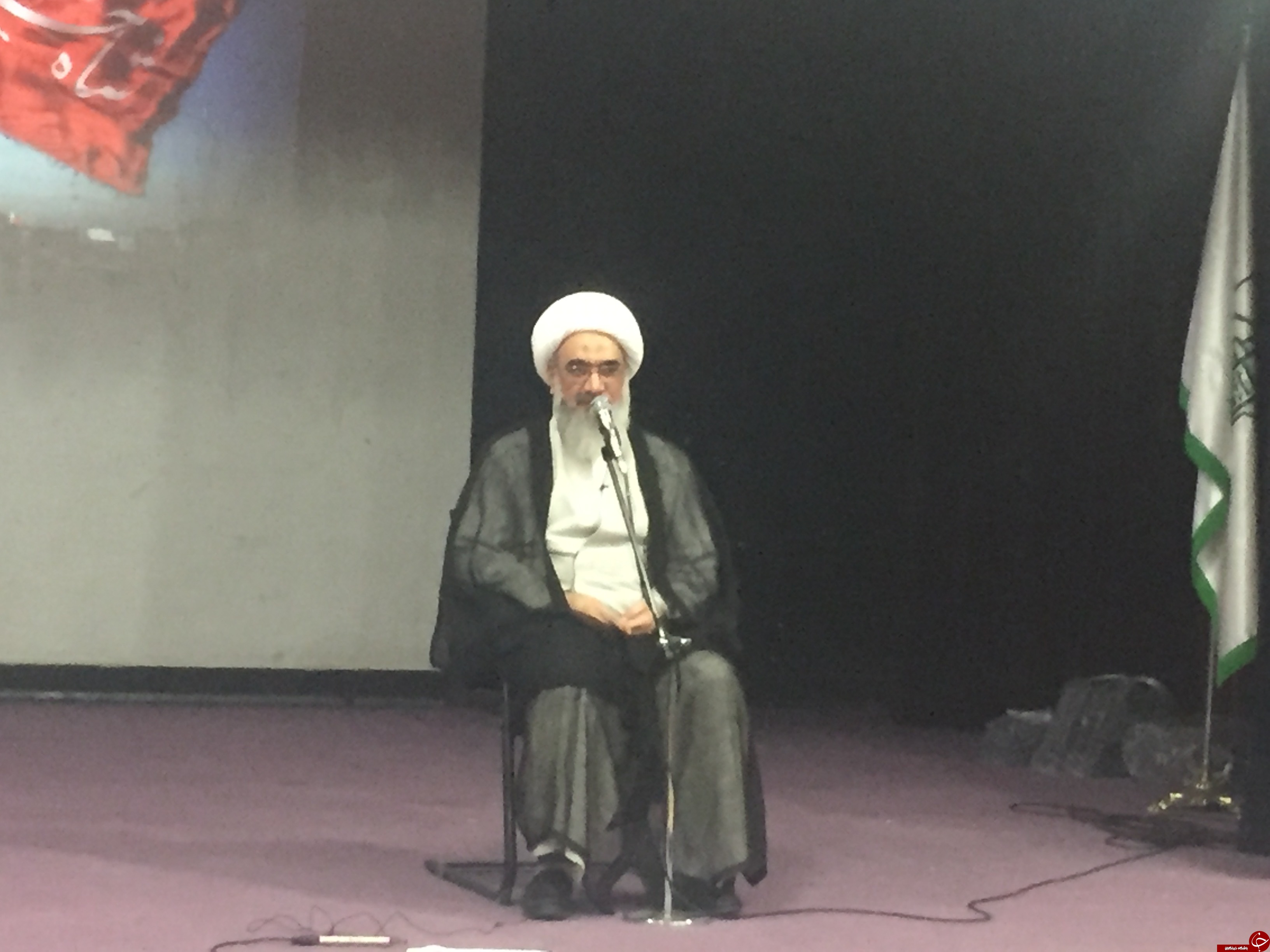 دشمن به دنبال کمرنگ کردن اربعین حسینی است