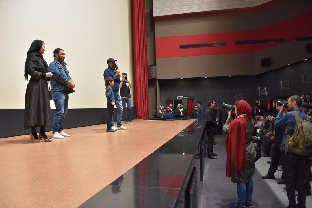 از دیروز با ماجرای نیمروز/ ماجرای نیمروز ۲، رد خون روی پرده سینما&zwnj;های مشهد خودنمایی کرد+ تصاویر