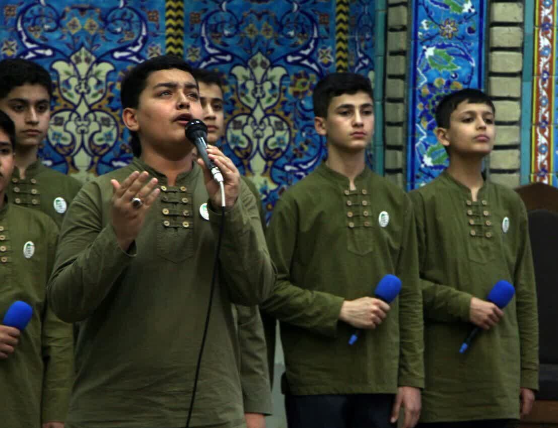 نخستین آلبوم سرود دانش آموزان انجمن اسلامی منتشر شد نخستین آلبوم سرود دانش آموزان انجمن اسلامی منتشر شد