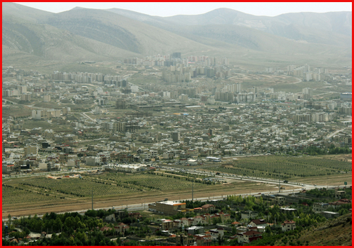 حضور بدون تشریفات امام جمعه قزوین در قطار / صدرا چگونه متولد شد؟/ سناریوی ادامه دار حذف عنوان 