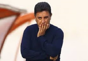 قلعه‌نویی به نشست خبری پیش از بازی با پرسپولیس نرسید