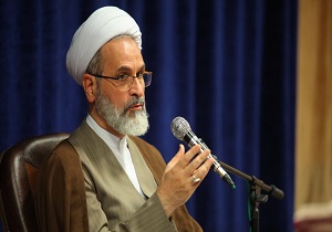 تلاش در برگزاری راهپیمایی اربعین خدمت به بشریت است