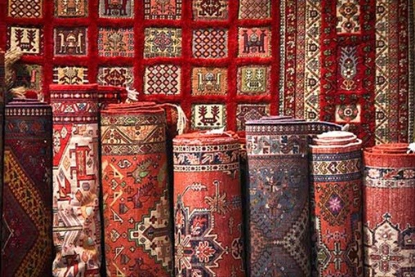 فرش ایرانی،فرصتی برای توسعه صادرات غیر نفتی/وقتی هندی ها و پاکستانی ها بازار فرش ایران را نشانه می روند
