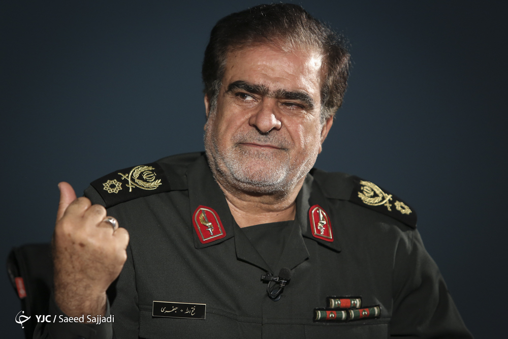 خاکریز ابداع ایرانی&zwnj;ها بود/ شهید باقری استراتژی جنگ را تغییر داد/ ماجرای تشکیل سپاه بدر/ نحوه تشکیل یگان زرهی در سپاه