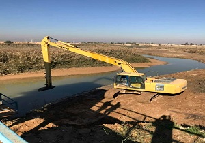 بازدید مسئولان از تاسیسات آبرسانی شهرستان باوی