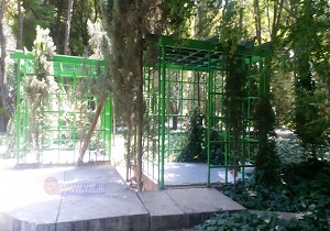 وضع نامناسب نمازخانه در مجموعه هشت بهشت اصفهان + فیلم