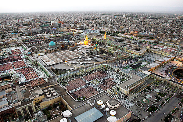 بازسازی و بهسازی پیرامون حرم با همدلی و وفاق پیش می رود/ اختصاص۱۰ هزار میلیارد تومان اعتبار از ابتدای طرح بازسازی و بهسازی اطراف حرم