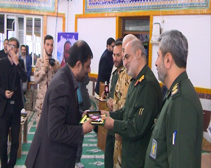 تجلیل از عوامل اجرایی اردوهای راهیان نورگیلان