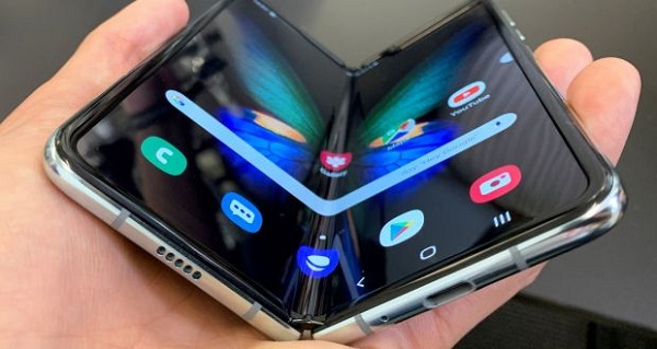 عرضه احتمالی گوشی Galaxy Fold 2 در سال ۲۰۲۰