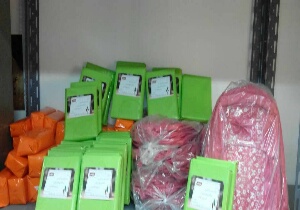 اهدای نوشت افزار رایگان بین دانش آموزان محروم قاینی