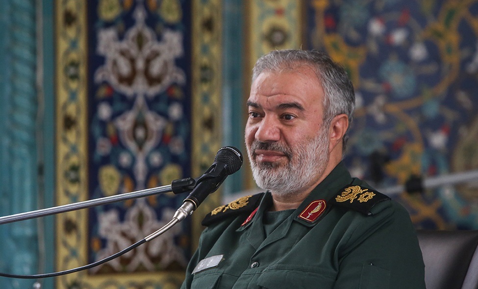 باید طبق روند چهل ساله گذشته حرکت کنیم