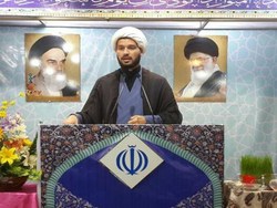 هرچه داریم مدیون خون شهدا هستیم