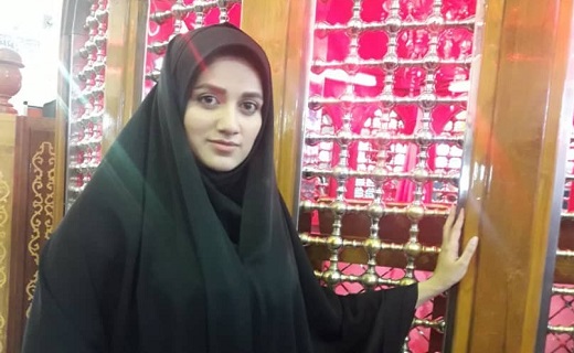 اینجا کلمات به احترام شما تمام قد می ایستند